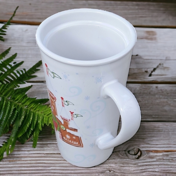 Starbucks Disney Parks Gingerbread Castle Latte Mug. 16fl.oz Retired - Picture 7 of 10